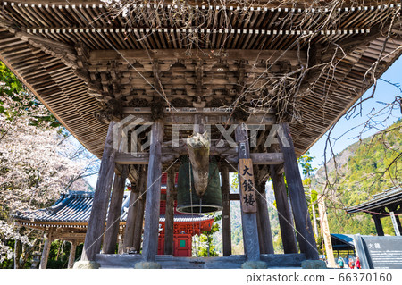 Minobu Mountain Kuonji and the Great Bell Tower (Minobu Town, Minamikoma District, Yamanashi Prefecture) Spring 2020 66370160