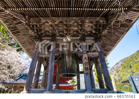 Minobu Mountain Kuonji and the Great Bell Tower (Minobu Town, Minamikoma District, Yamanashi Prefecture) Spring 2020 66370161