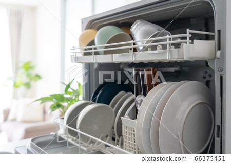 Dishwasher 66375451