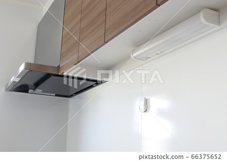 System kitchen lighting and range hood 66375652