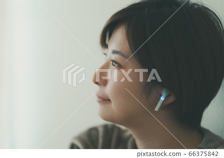 music, musical, female 66375842