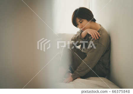 female, lady, woman 66375848