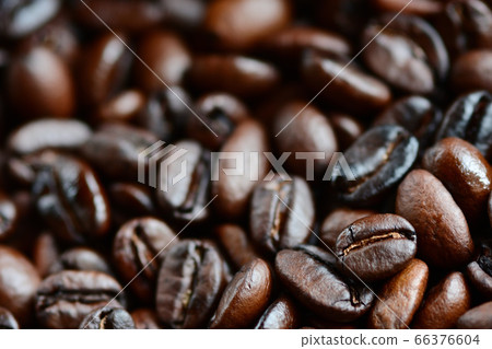 Coffee beans mocha 66376604