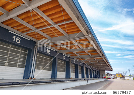 Logistics warehouse 66379427