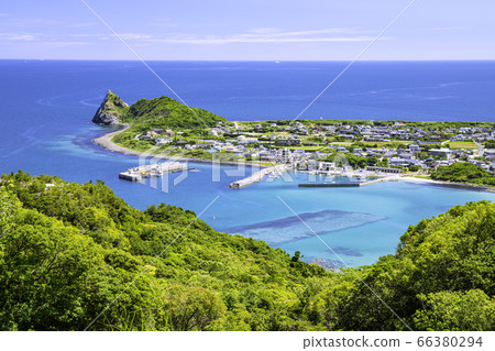 Beautiful scenery of Itoshima from Mt. Tateishi, Itoshima City, Fukuoka Prefecture 66380294