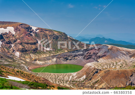 Clear sky and Miyagi Zao's pot, Zao Town, Miyagi Prefecture 66380358