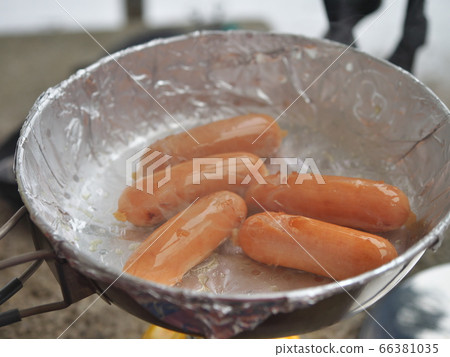 登山期間烤的維也納香腸 登山期間烤的維也納香腸 66381035