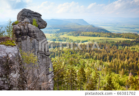 Monkey rock formation on Szczeliniec Wielki 66381702