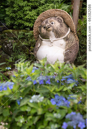 Raccoon ornament Raccoon ornament 66382086