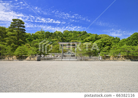 Empress Shoken, Fushimi Momoyama Tomb (Fushimi Ward, Kyoto City, Kyoto Prefecture) 66382116