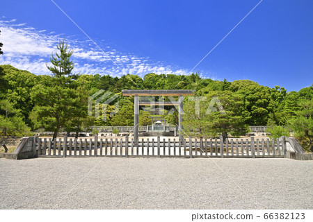 Empress Shoken, Fushimi Momoyama Tomb (Fushimi Ward, Kyoto City, Kyoto Prefecture) 66382123