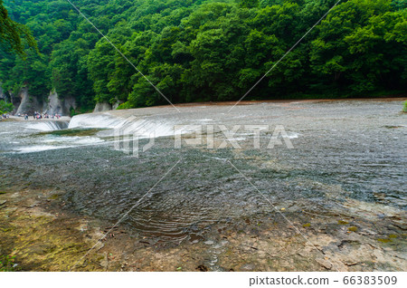 夏天的Fukiwari瀑布 66383509