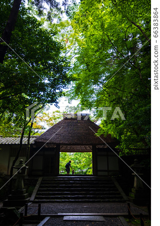 霍倫·桑蒙(Horen-in Sanmon)與父母和孩子 霍倫·桑蒙(Horen-in Sanmon)與父母和孩子 66383864