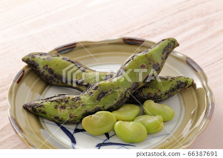 烤蠶豆作為零食（初姬） 66387691
