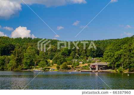 Beautiful nature landscape around Lake Windermere Beautiful nature landscape around Lake Windermere 66387960