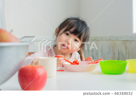 lunch time lunch time 66389032