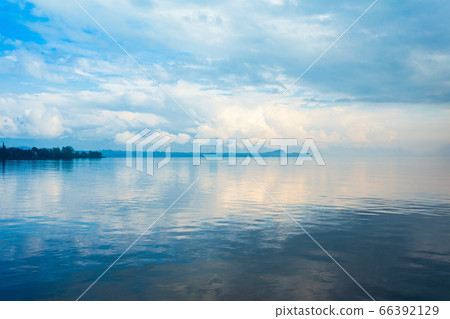 Garda lake in Desenzano, Italy Garda lake in Desenzano, Italy 66392129