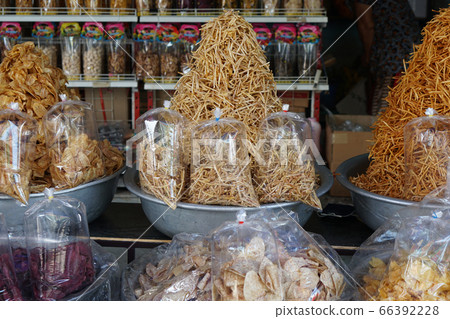 Banana is fried for dessert. Banana is fried for dessert. 66392228