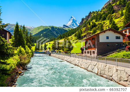 Traditional houses in Zermatt, Switzerland Traditional houses in Zermatt, Switzerland 66392707