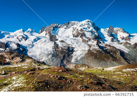 Matterhorn mountain range in Switzerland 66392735