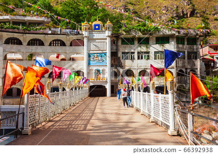 Gurudwara Shri Manikaran Sahib, India Gurudwara Shri Manikaran Sahib, India 66392938