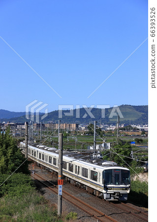 Yamato Line 221 series 66393526