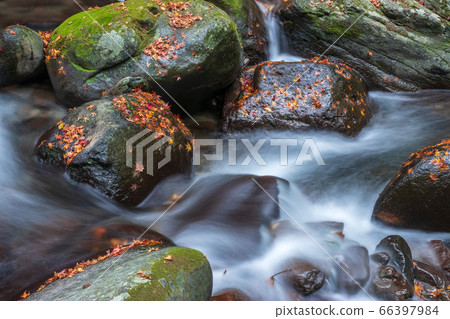 Todoroki Falls Takagicho, Isahaya City, Nagasaki Prefecture 66397984