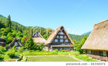 Shirakawa-go in the early summer (morning) 66398978