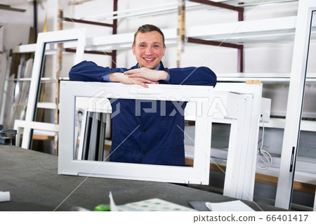 Ordinary labour demonstrating PVC profiles 66401417