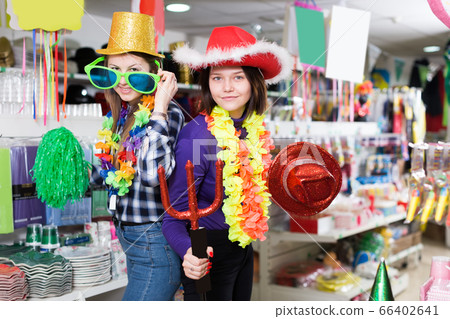 girls shopping together, show festival things 66402641