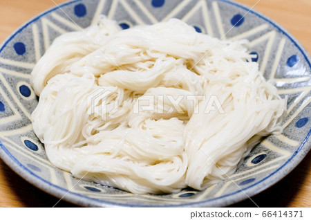 水煮麵 66414371