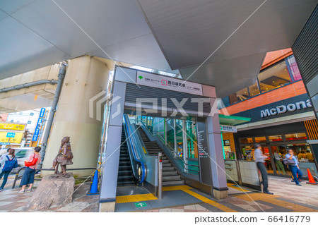 東京城市景觀西日暮里站的景色(日暮裡/通里里,地鐵/ JR聯繫人)等 東京城市景觀西日暮里站的景色(日暮裡/通里里,地鐵/ JR聯繫人)等 66416779