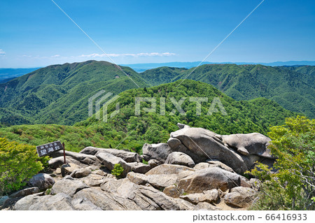 [Mt. Gozaisho Sanjo Park (Bokoudai)] Kono Ropeway Yamagami Koen Station, Koino Town, Mie District, Mie Prefecture 66416933
