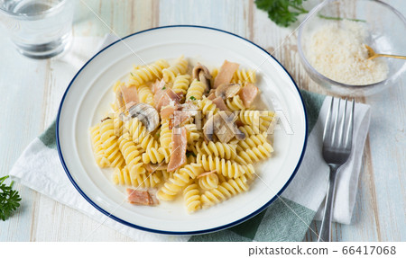 板上的螺絲 66417068