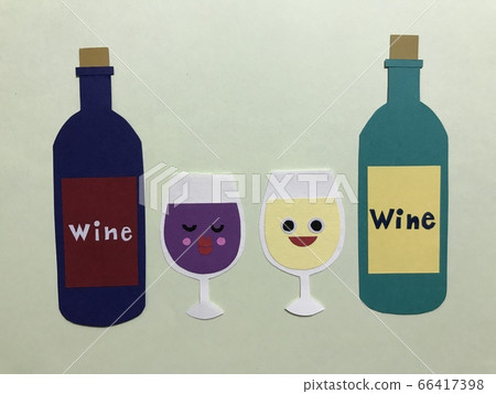 Red and white wine in a glass Red and white wine in a glass 66417398