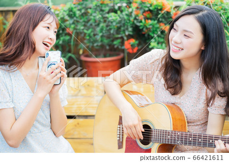 Woman, music, lifestyle 66421611