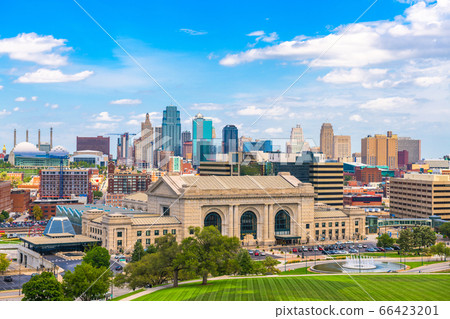 Kansas City, Missouri, USA Skyline with Union 66423201