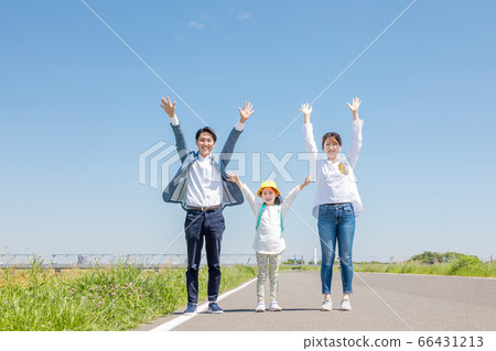 父母和孩子玩萬歲 父母和孩子玩萬歲 66431213