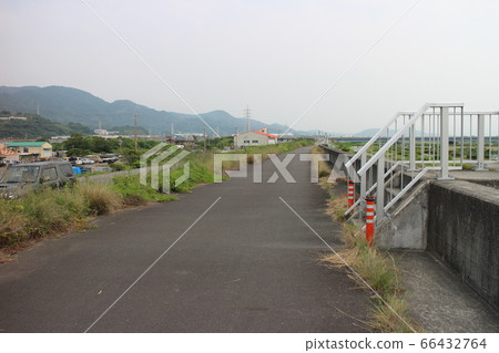藤川河床 66432764