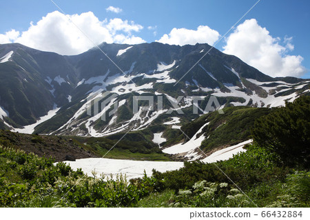 Tateyama Sanzan and Kobayashi 66432884
