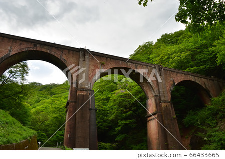 Usui Pass Third Bridge (Megane Bridge) Usui Pass Third Bridge (Megane Bridge) 66433665