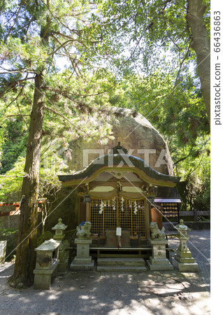 Hall of worship and Oiwa 66436863