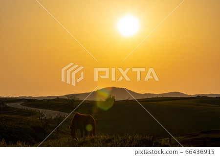 麻生大觀景台的美麗日落和風景麻生大觀景台的全景風景 66436915