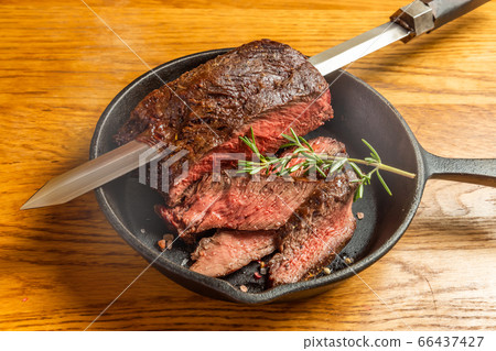 Wild Block Meat BBQ Camping and wild beef barbecue 66437427