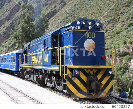 Peru Rail connecting Machupyeu and Cusco South America Peru Peru Rail connecting Machupyeu and Cusco South America Peru 66438227