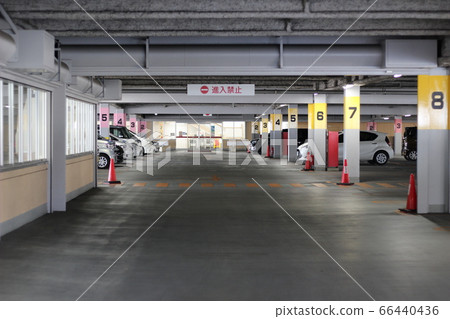 多層停車場全天候停車場 多層停車場全天候停車場 66440436