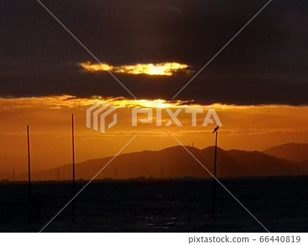 Sunrise contrast Sunrise contrast 66440819