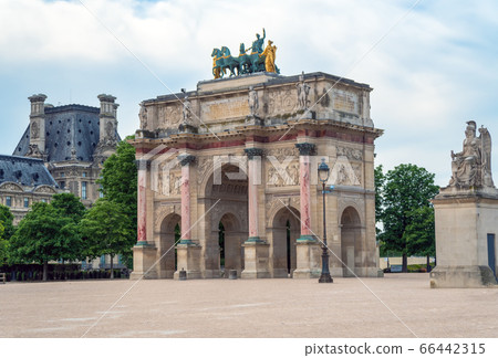 Carrousel Arch of Triumph during the Covid-19 Lockdown in Paris, France 66442315
