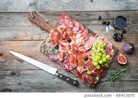 Traditional Spanish ham Traditional Spanish ham 66453070