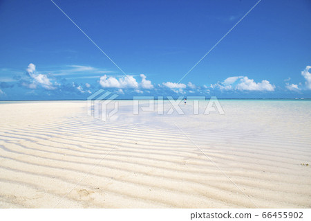 Yurigahama, a fantastic beach on Yoron Island Yurigahama, a fantastic beach on Yoron Island 66455902